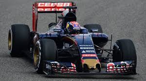 Max Verstappen 17 éves kora ellenére profin végezte a munkáját a mai Kínai GP-n is